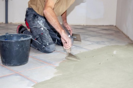 La chape carrelage, fondation essentielle pour une installation durable